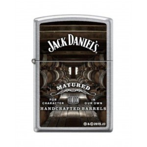 Briquet essence Zippo logo Jack Daniels vue dans les caves de maturation